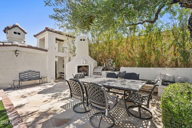 5710 E CAMELBACK Road, Phoenix, AZ 85018
