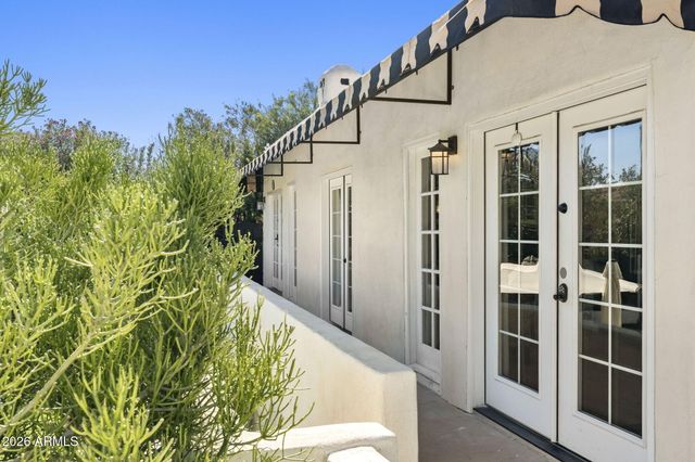 5710 E CAMELBACK Road, Phoenix, AZ 85018