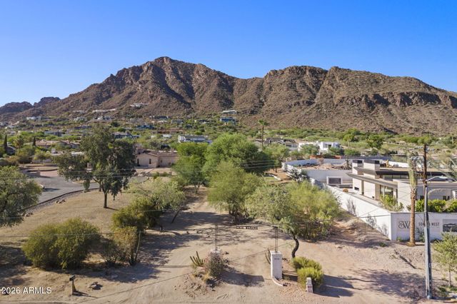 5710 E CAMELBACK Road, Phoenix, AZ 85018