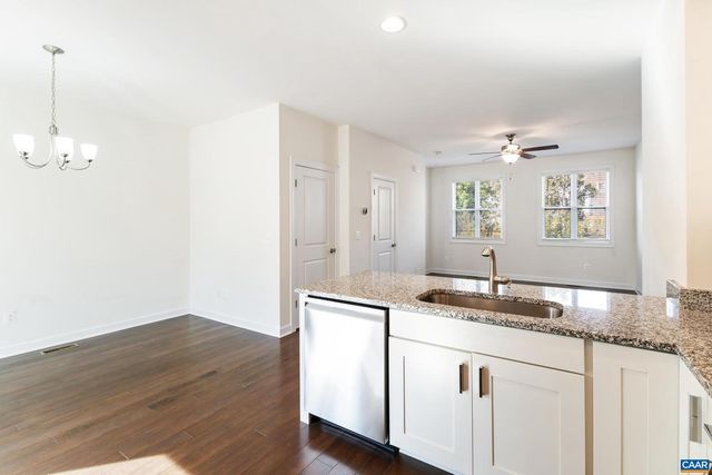 152 JUNCTION LN, Charlottesville, VA 22902