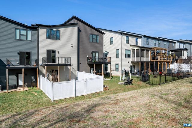 152 JUNCTION LN, Charlottesville, VA 22902