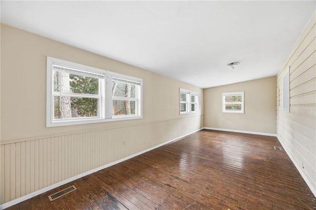 504 N Little Victoria Road, Woodstock, GA 30189