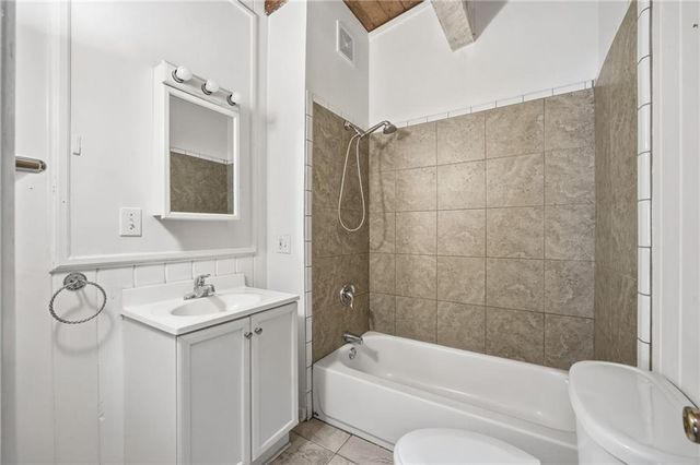 504 N Little Victoria Road, Woodstock, GA 30189