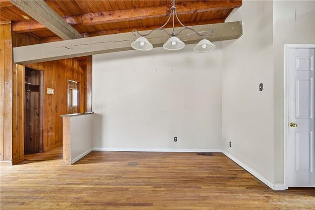 504 N Little Victoria Road, Woodstock, GA 30189