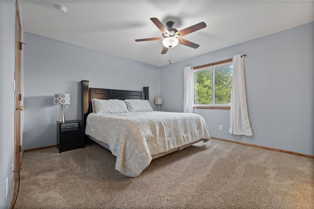 711 SE Dolan Drive, Grimes, IA 50111