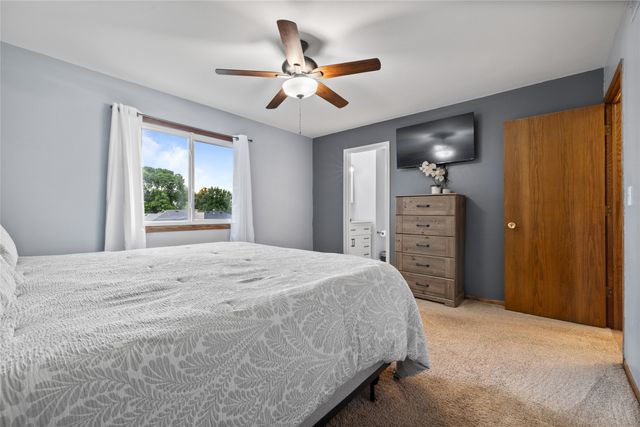 711 SE Dolan Drive, Grimes, IA 50111