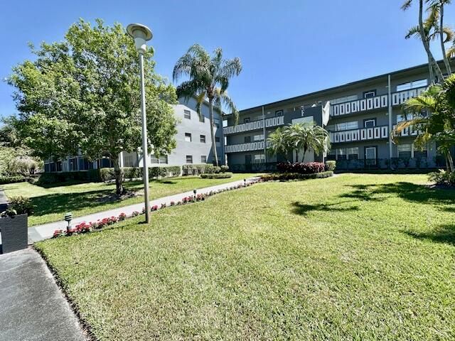 147 Fanshaw D, Boca Raton, FL 33434