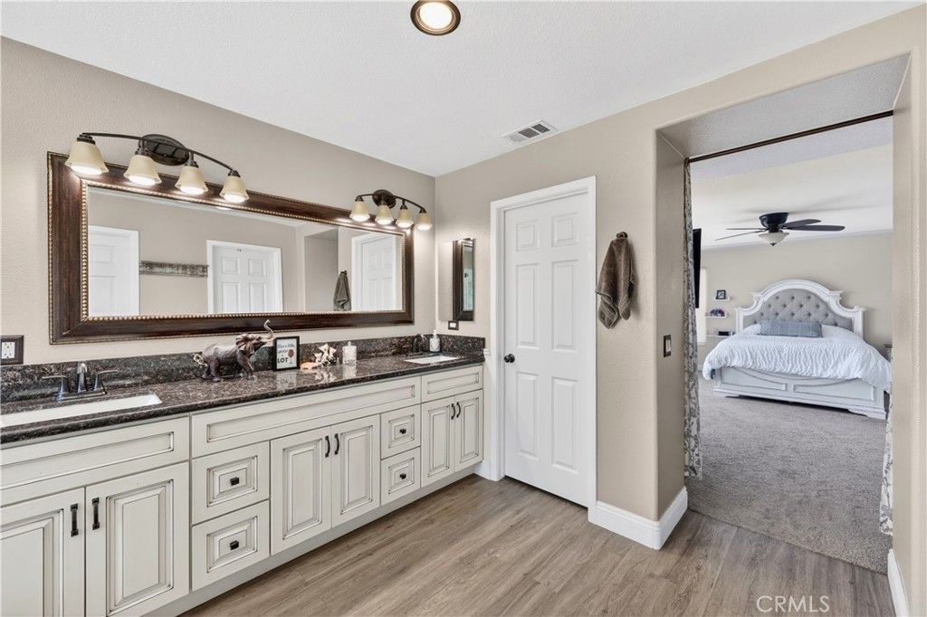 Image 37 of property listing at 27708 Carlton Oaks Street, Murrieta, CA 92562