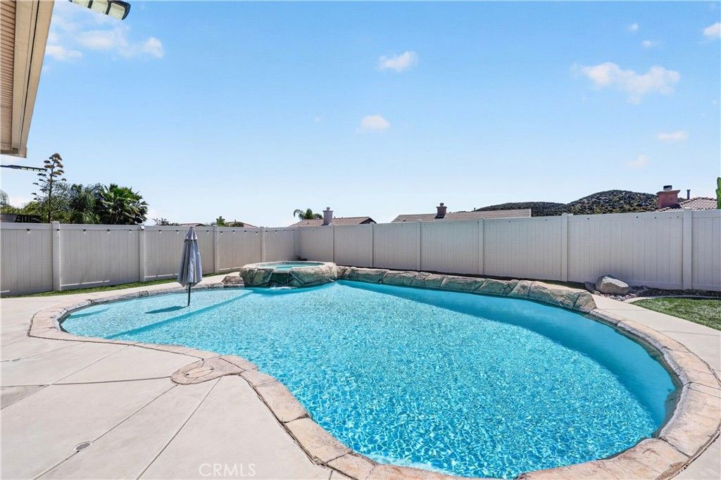 Image 51 of property listing at 27708 Carlton Oaks Street, Murrieta, CA 92562