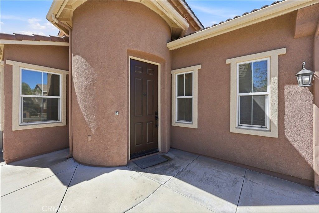 Image 8 of property listing at 27708 Carlton Oaks Street, Murrieta, CA 92562