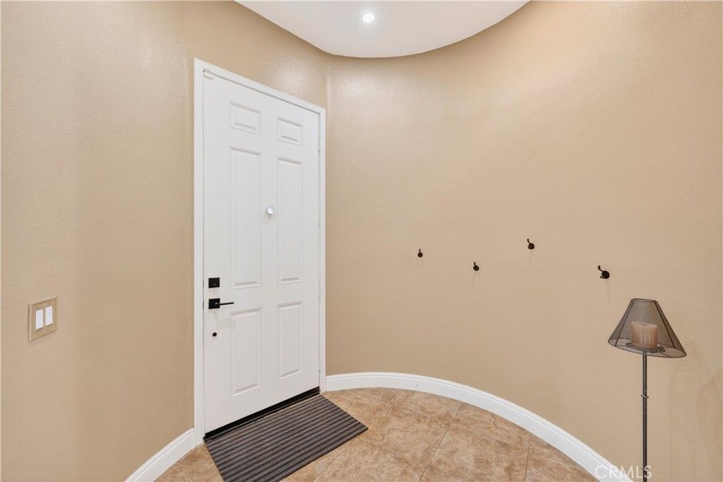 Image 9 of property listing at 27708 Carlton Oaks Street, Murrieta, CA 92562