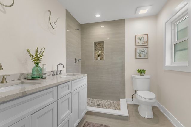 5029 W Windsor Avenue, Chicago, IL 60630