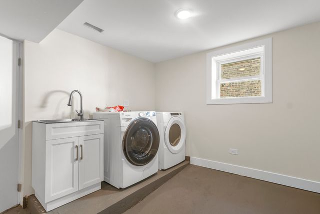5029 W Windsor Avenue, Chicago, IL 60630