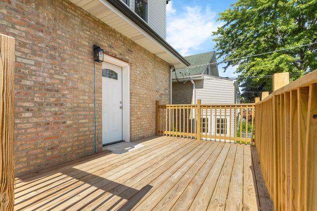 5029 W Windsor Avenue, Chicago, IL 60630