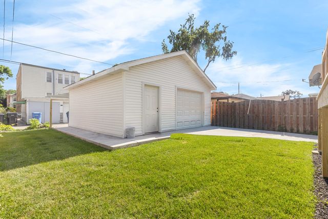 5029 W Windsor Avenue, Chicago, IL 60630