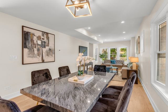 5029 W Windsor Avenue, Chicago, IL 60630