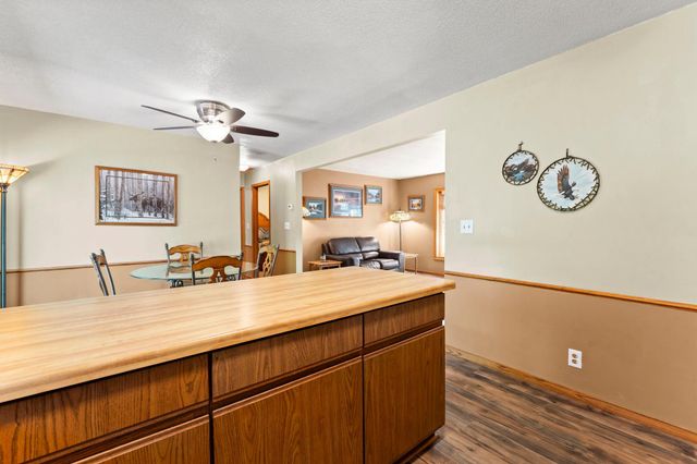 33165 Heather Street NW, Cambridge, MN 55008
