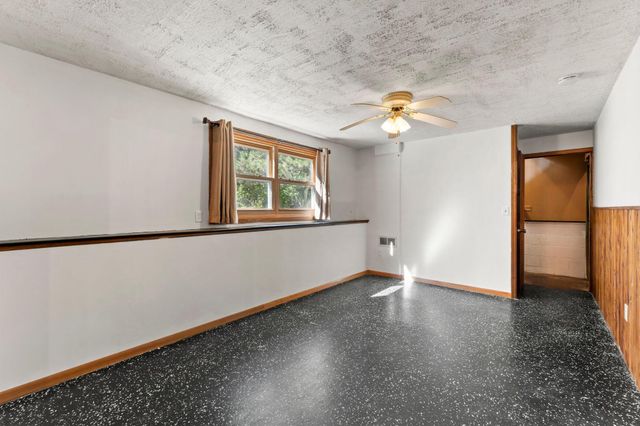 33165 Heather Street NW, Cambridge, MN 55008
