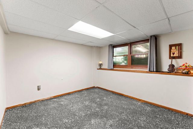 33165 Heather Street NW, Cambridge, MN 55008