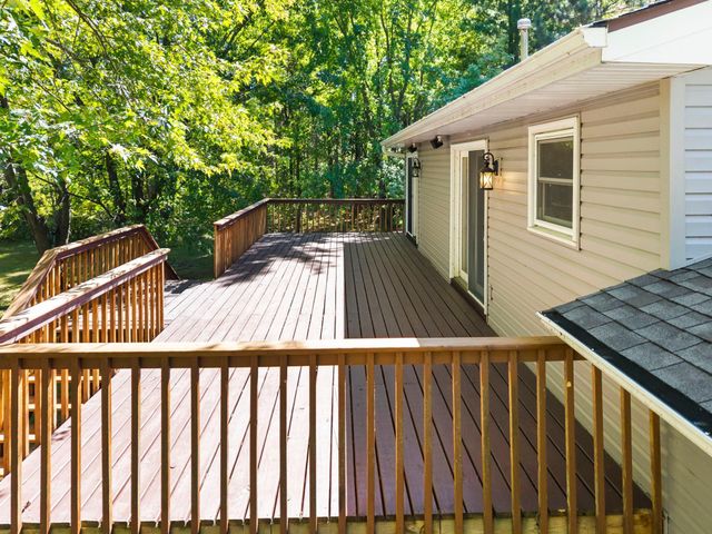 33165 Heather Street NW, Cambridge, MN 55008