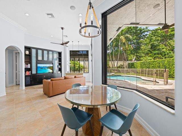 10800 Blue Palm Street, Plantation, FL 33324