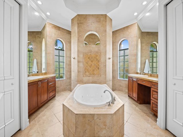 10800 Blue Palm Street, Plantation, FL 33324