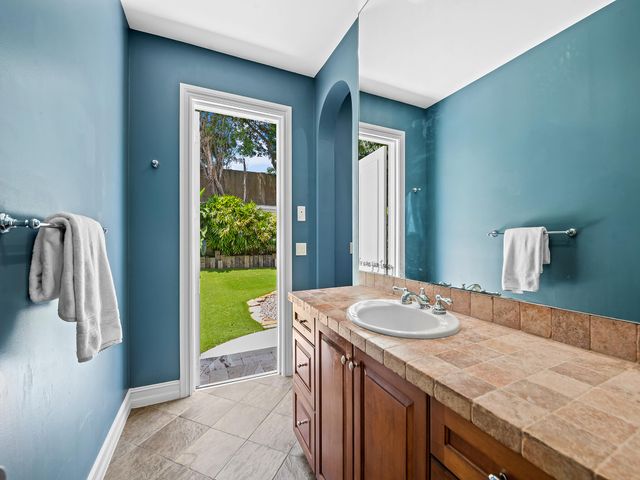 10800 Blue Palm Street, Plantation, FL 33324