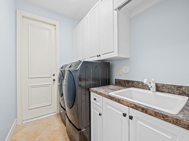 10800 Blue Palm Street, Plantation, FL 33324