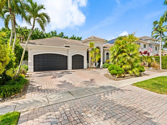 10800 Blue Palm Street, Plantation, FL 33324