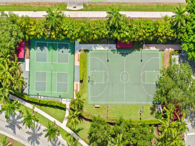 10800 Blue Palm Street, Plantation, FL 33324