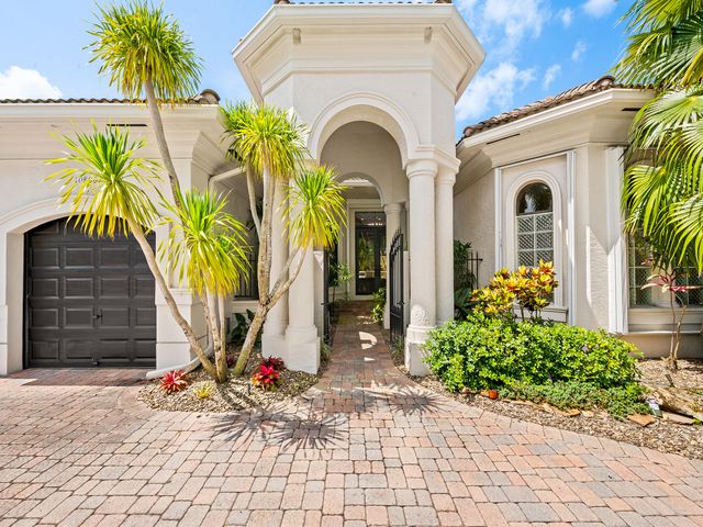 10800 Blue Palm Street, Plantation, FL 33324