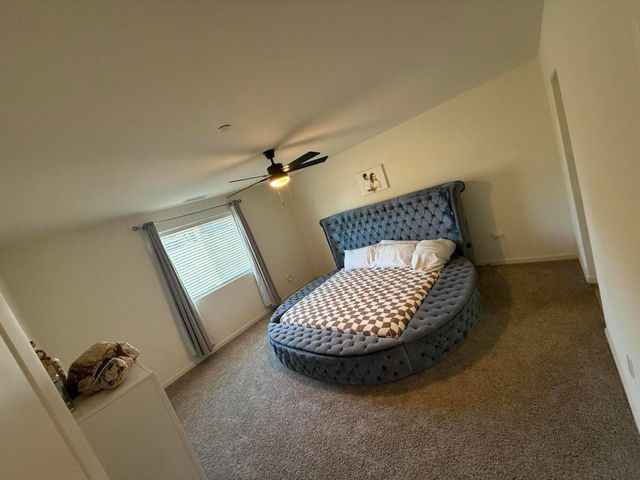 2121 E Oak Avenue, Visalia, CA 93292