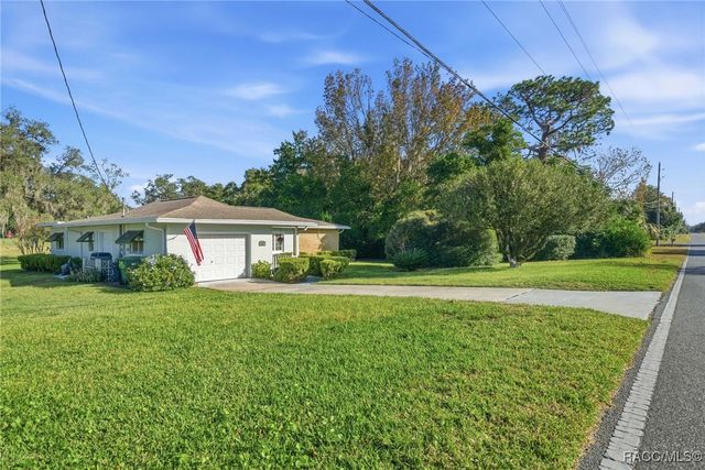 8709 E Sandpiper Drive, Inverness, FL 34450