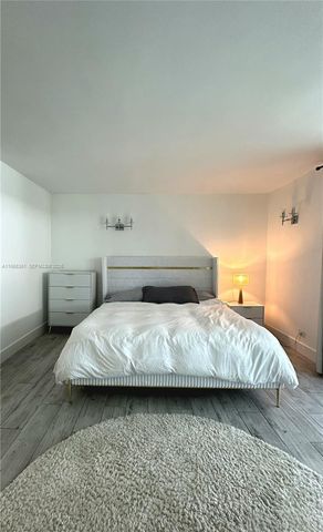 2301 Collins Ave 321, Miami Beach, FL 33139