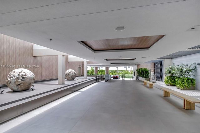 2301 Collins Ave 321, Miami Beach, FL 33139