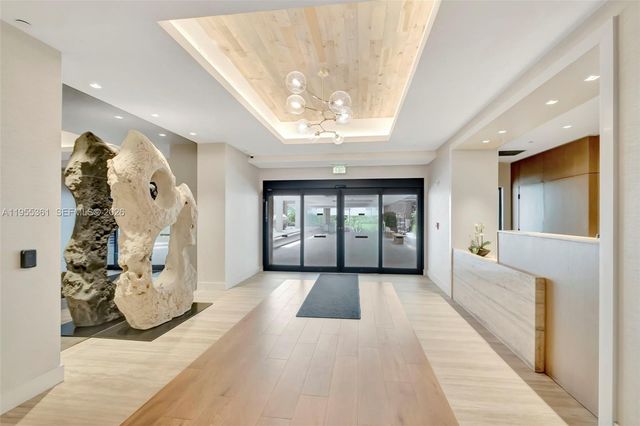 2301 Collins Ave 321, Miami Beach, FL 33139