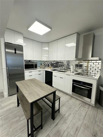 2301 Collins Ave 321, Miami Beach, FL 33139