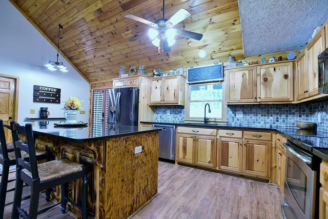 149 Savior Lane, Hamilton, GA 31811