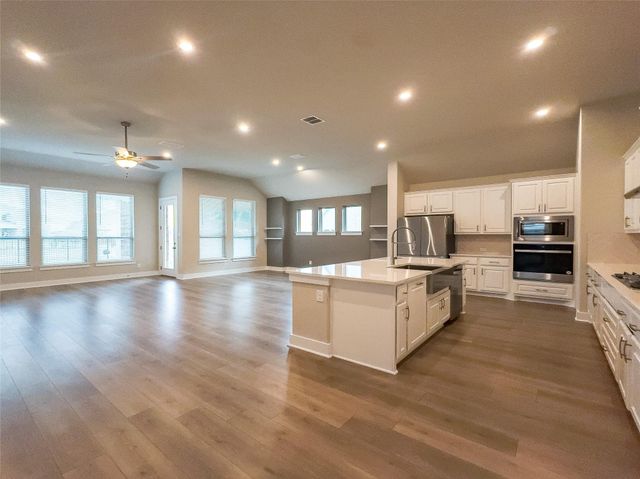 337 Alicante LN, Liberty Hill, TX 78642