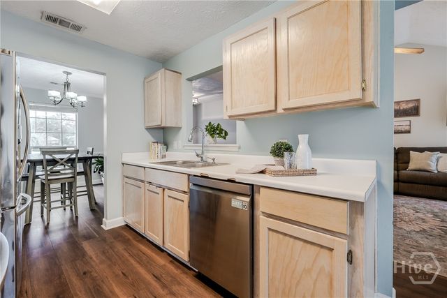 204 Redan Drive, Savannah, GA 31410