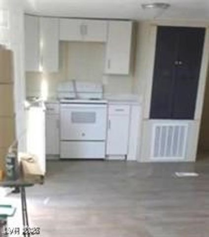 2884 Green Tree Avenue, Las Vegas, NV 89142