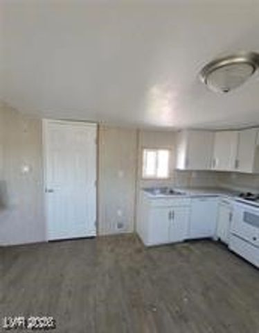 2884 Green Tree Avenue, Las Vegas, NV 89142