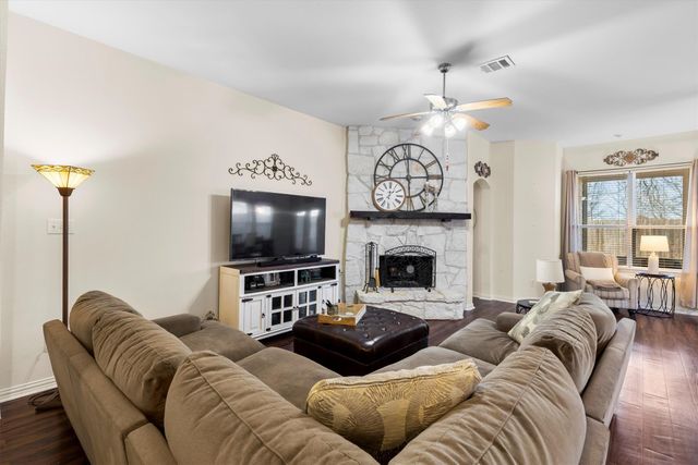 332 Highland Ridge Drive, Wylie, TX 75098