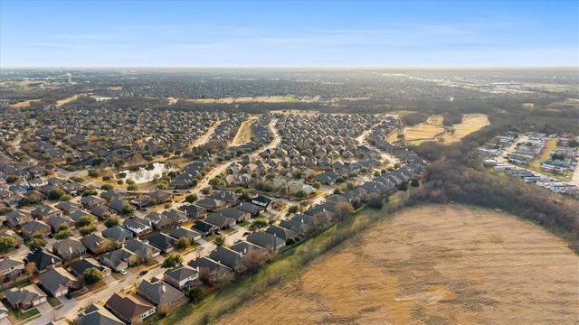 332 Highland Ridge Drive, Wylie, TX 75098