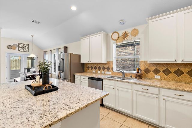 332 Highland Ridge Drive, Wylie, TX 75098