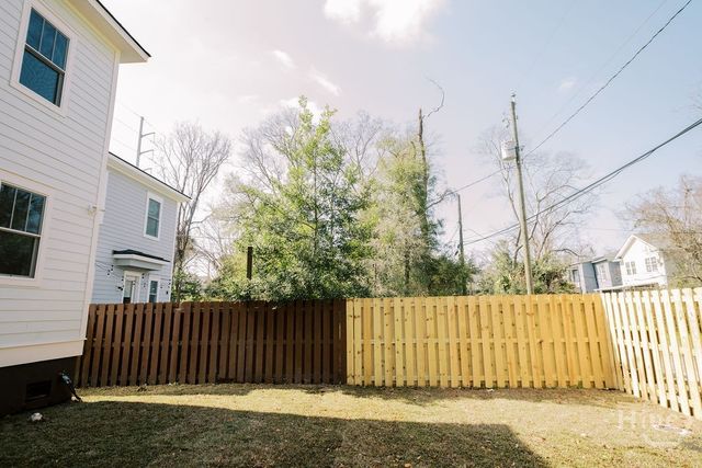 534 E 32nd Street, Savannah, GA 31401