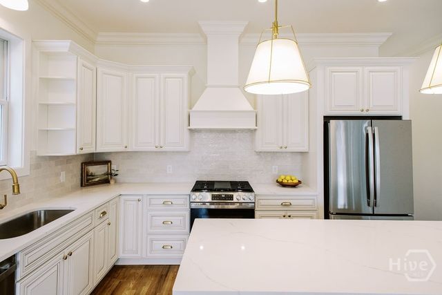 534 E 32nd Street, Savannah, GA 31401