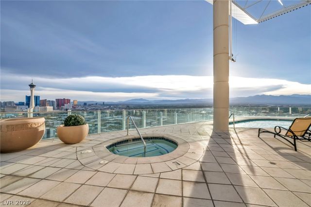 200 Hoover Avenue 1803, Las Vegas, NV 89101