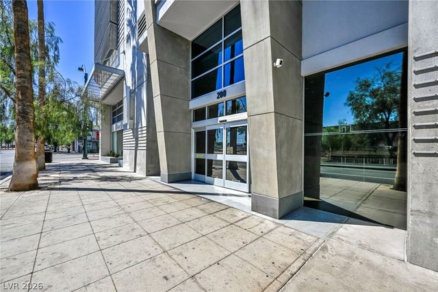 200 Hoover Avenue 1803, Las Vegas, NV 89101