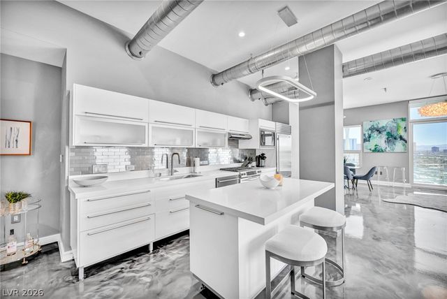 200 Hoover Avenue 1803, Las Vegas, NV 89101
